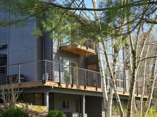 Jak napinać poręcze kablowe w celu zapewnienia bezpieczeństwa i zgodności