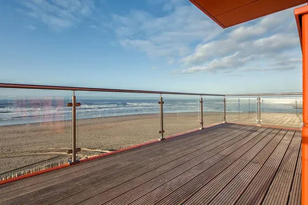 Jakie czynniki należy wziąć pod uwagę przed montażem balustrad SS?