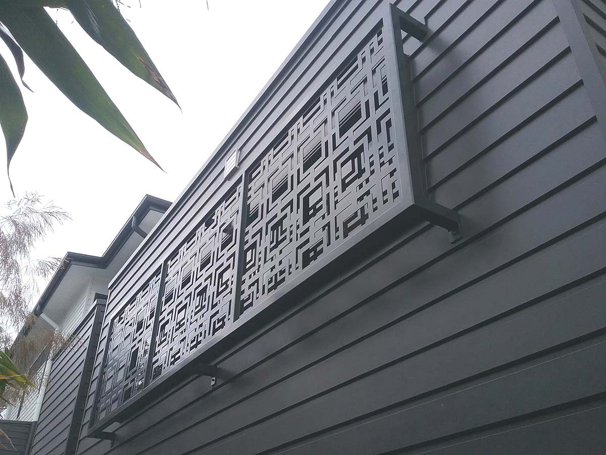 Jak wybrać zewnętrzne ekrany prywatności do nowoczesnego życia na świeżym powietrzu?