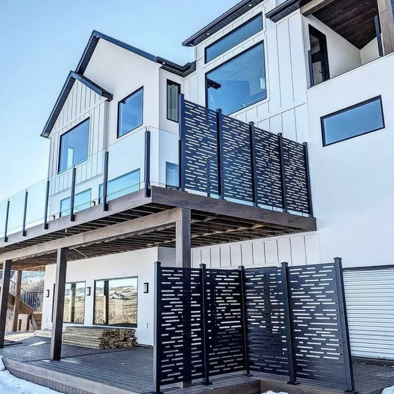 Metalowy ekran prywatności